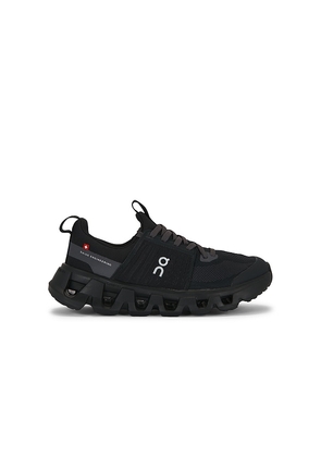 On Youth Cloudswift Sneaker in Black. Size 3.5. Also in 4.5, 5.5.