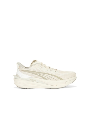Puma Select Deviate Nitro 4 Sneaker in White. Size M13. Also in M7 / W8.5, M7.5 / W9, M8 / W9.5, M8.5 / W10, M9 / W10.5, M9.5 / W11, M10 / W11.5, M10.
