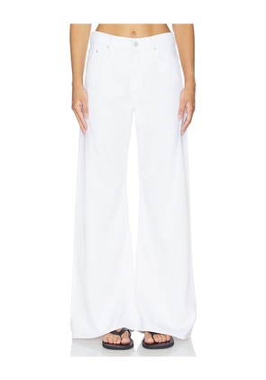MOTHER The Lemon Twist Skimp Jeans in White. Size 23. Also in 24, 25, 26, 27, 28, 29, 30, 31, 32, 33, 34.