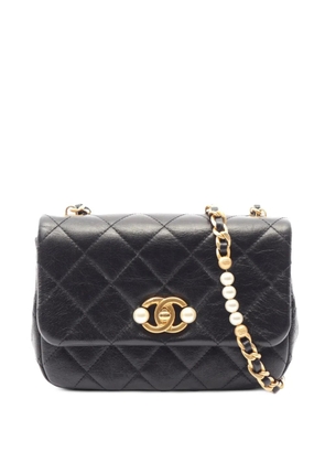 CHANEL Pre-Owned 2021s Matelassé-CC crossbody bag - Black