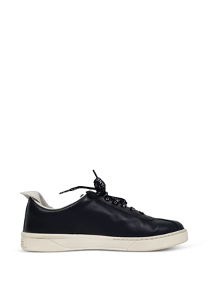 CHANEL Pre-Owned CC pull-tab sneakers - Black