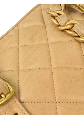 CHANEL Pre-Owned 1994-1996 Duma quilted backpack - Neutrals
