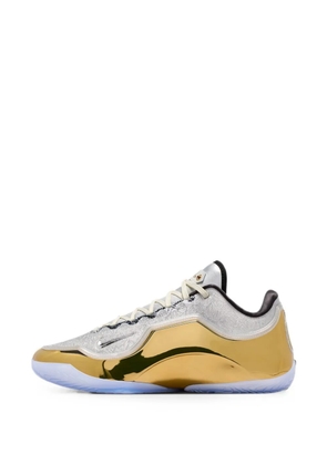 Nike LeBron 23 Lux metallic-effect sneakers - Gold