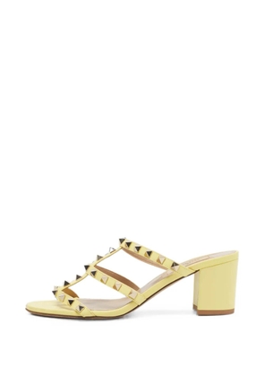 Valentino Garavani Pre-Owned Rockstud slide sandals - Yellow