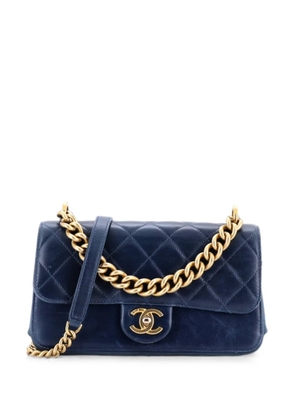 CHANEL Pre-Owned Paris-Cosmopolite Straight Lined Flap Bag Quilted Aged Calfskin Small shoulder bag - Blue
