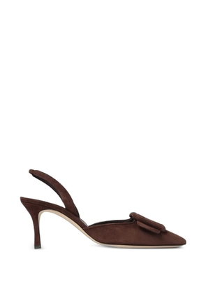 Manolo Blahnik Maysli buckle-detail heeled pumps - Brown