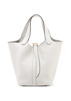 Hermès Pre-Owned 2023 Clemence Picotin Lock 18 handbag - White