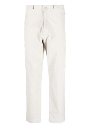 Moschino logo-patch straight-leg trousers - Grey