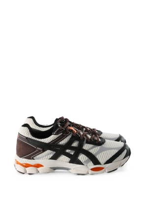 ASICS Earls Gel Cumulus™ 16 mesh panelled sneakers - Neutrals