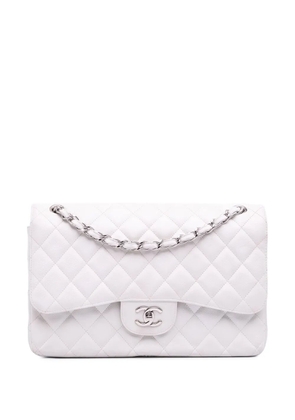 CHANEL Pre-Owned 2010-2011 Jumbo Classic Caviar Double Flap shoulder bag - White