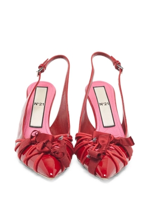 Nº21 bow-detail buckle pumps - Red