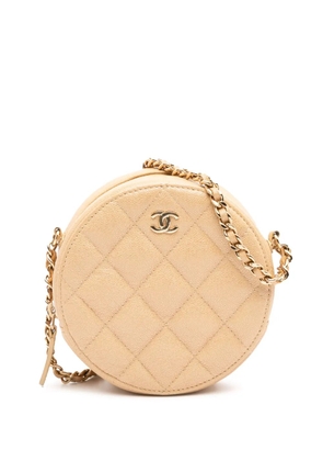 CHANEL Pre-Owned 2019 Quilted Caviar Round Clutch With Chain crossbody bag - Brown