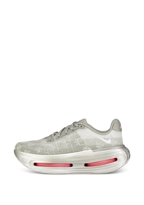 Nike Vomero Premium fleur-de-lis sneakers - Grey