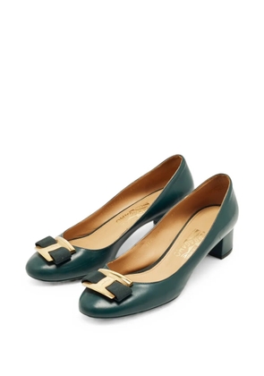 Ferragamo Pre-Owned Vara bow leather pumps - Green