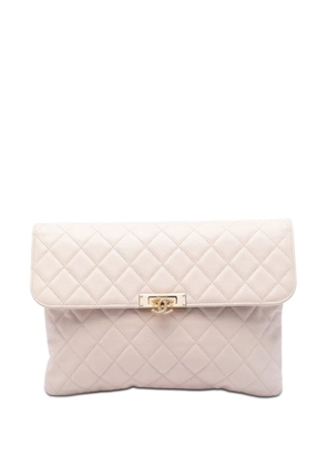 CHANEL Pre-Owned 2017-2018 Medium Quilted Caviar Golden Class O Case clutch bag - Brown