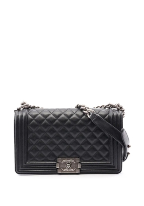 CHANEL Pre-Owned 2019 Old Medium Quilted Caviar Boy Flap crossbody bag - Black