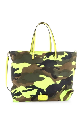 Valentino Garavani Pre-Owned Rockstud Open Reversible Convertible Camo Nylon Medium tote bag - Green