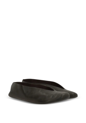 The Row V-neck leather loafers - Brown