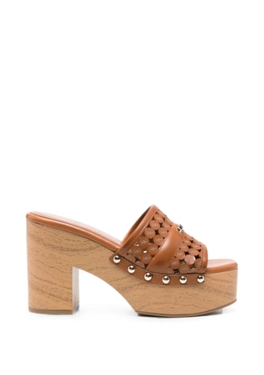GUESS USA laser-cut studded platform sandals - Brown
