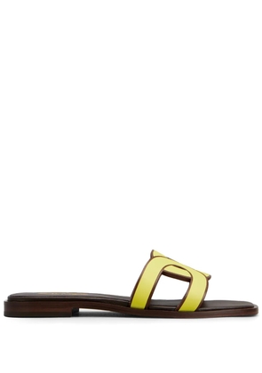 Tod's logo-strap leather sandals - Yellow