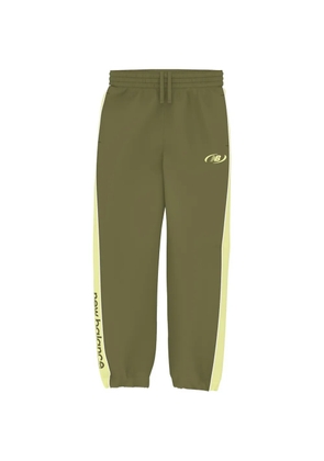 New Balance Trackside woven pants - Green