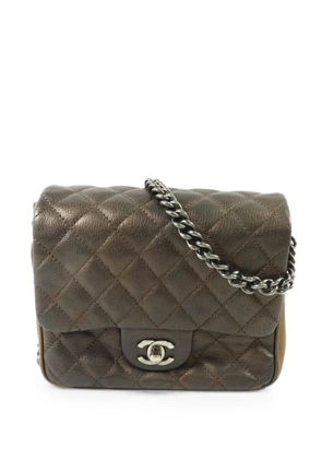 CHANEL Pre-Owned diamond-quilting CC turn-lock shoulder bag - Brown