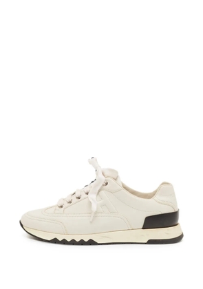 Hermès Pre-Owned Trail low-top sneakers - White