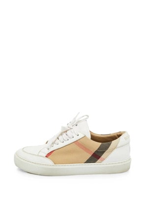 Burberry Pre-Owned Nova lace-up sneakers - White