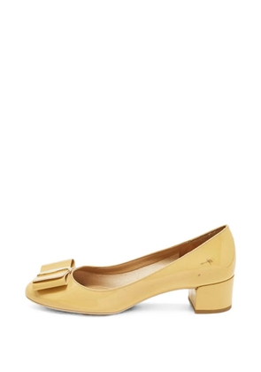 Ferragamo Pre-Owned bow-detail leather pumps - Neutrals