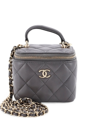 CHANEL Pre-Owned Classic Top Handle Vanity Case with Chain Quilted Lambskin Mini crossbody bag - Grey