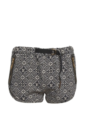 Louis Vuitton Pre-Owned Monogram-pattern buckle-detail shorts - Grey