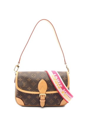 Louis Vuitton Pre-Owned 2021s Monogram Diane shoulder bag - Brown