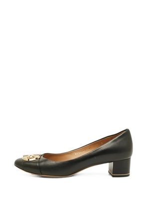 Ferragamo Pre-Owned Fiamma leather heeled pumps - Black
