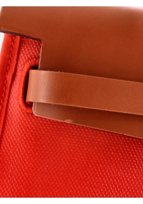 Hermès Pre-Owned Herbag Zip Berline Vache Canvas and Leather 31 shoulder bag - Orange