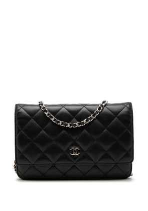 CHANEL Pre-Owned 2016-2017 CC Quilted Lambskin Wallet On Chain crossbody bag - Black