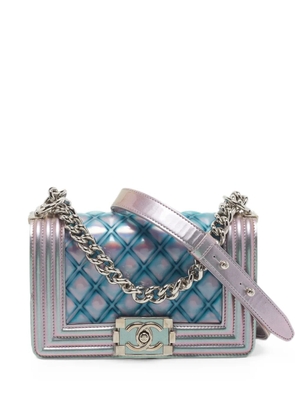 CHANEL Pre-Owned 2018 Boy quilted cross body bag - Blue