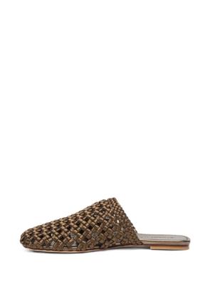 Stuart Weitzman Marina woven mules - Brown
