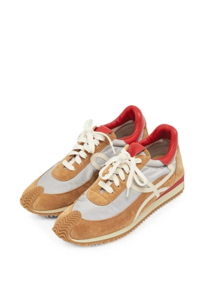 Loewe Pre-Owned Flow Runner sneakers - Brown