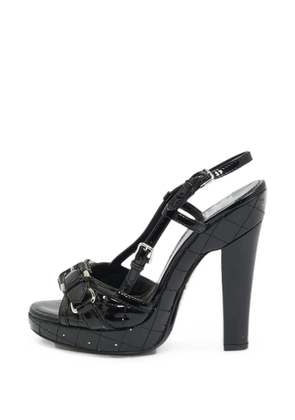 Burberry Pre-Owned quilted buckle sandals - Black