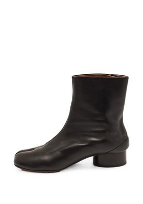 Maison Martin Margiela Pre-Owned Tabi ankle boots - Black