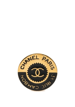 CHANEL Pre-Owned 1950-1970 CC Gold Plated Enamel 31 Rue Cambon Brooch costume brooch - Black