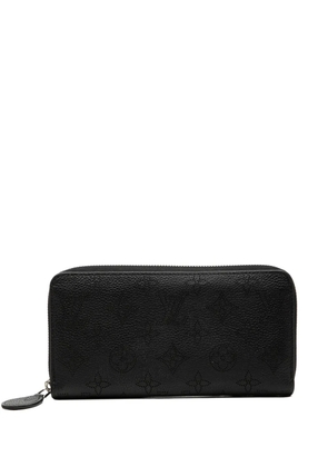 Louis Vuitton Pre-Owned 2021-2026 Monogram Mahina Zippy Wallet long wallets - Black