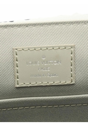 Louis Vuitton Pre-Owned 2021s District PM Monogram shoulder bag - Green