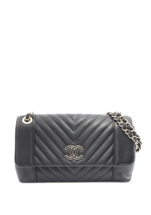 CHANEL Pre-Owned 2019 Chevron V-stitch shoulder bag - Black