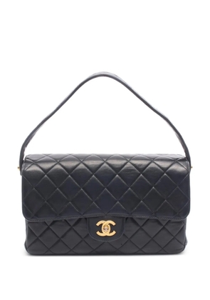 CHANEL Pre-Owned 2000s Matelassé shoulder bag - Black