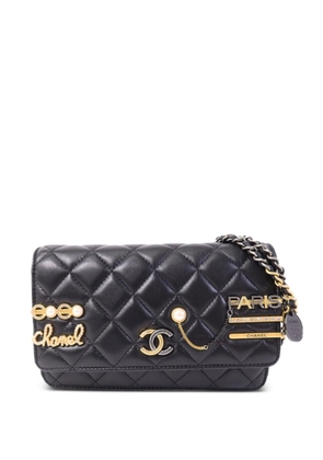 CHANEL Pre-Owned CC turn-lock shoulder bag - Black