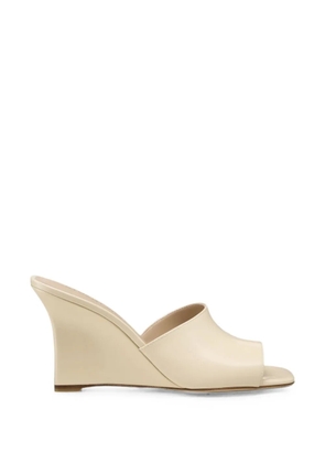 Stuart Weitzman Vinnie wedge mules - Neutrals