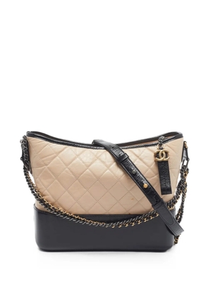 CHANEL Pre-Owned 2018 medium Gabrielle quilted shoulder bag - Neutrals