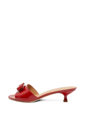 Ferragamo Pre-Owned Vara Bow heeled sandals - Red