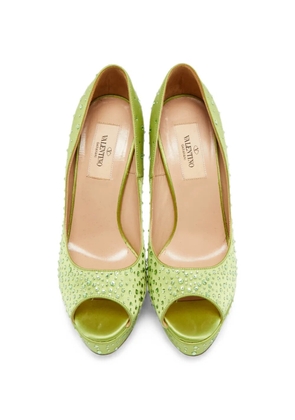 Valentino Garavani Pre-Owned crystal-embellished platform pumps - Green